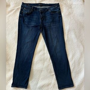 KUT Catherine mid rise boyfriend jeans.